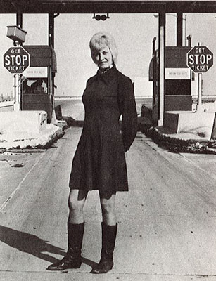 1971-female-toll-collector-uniform